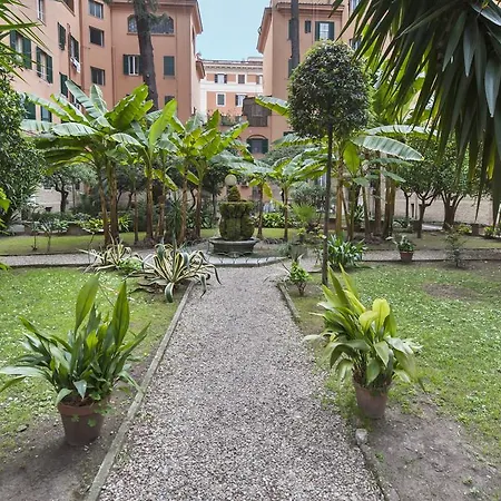 Apartment Vatican White Domus